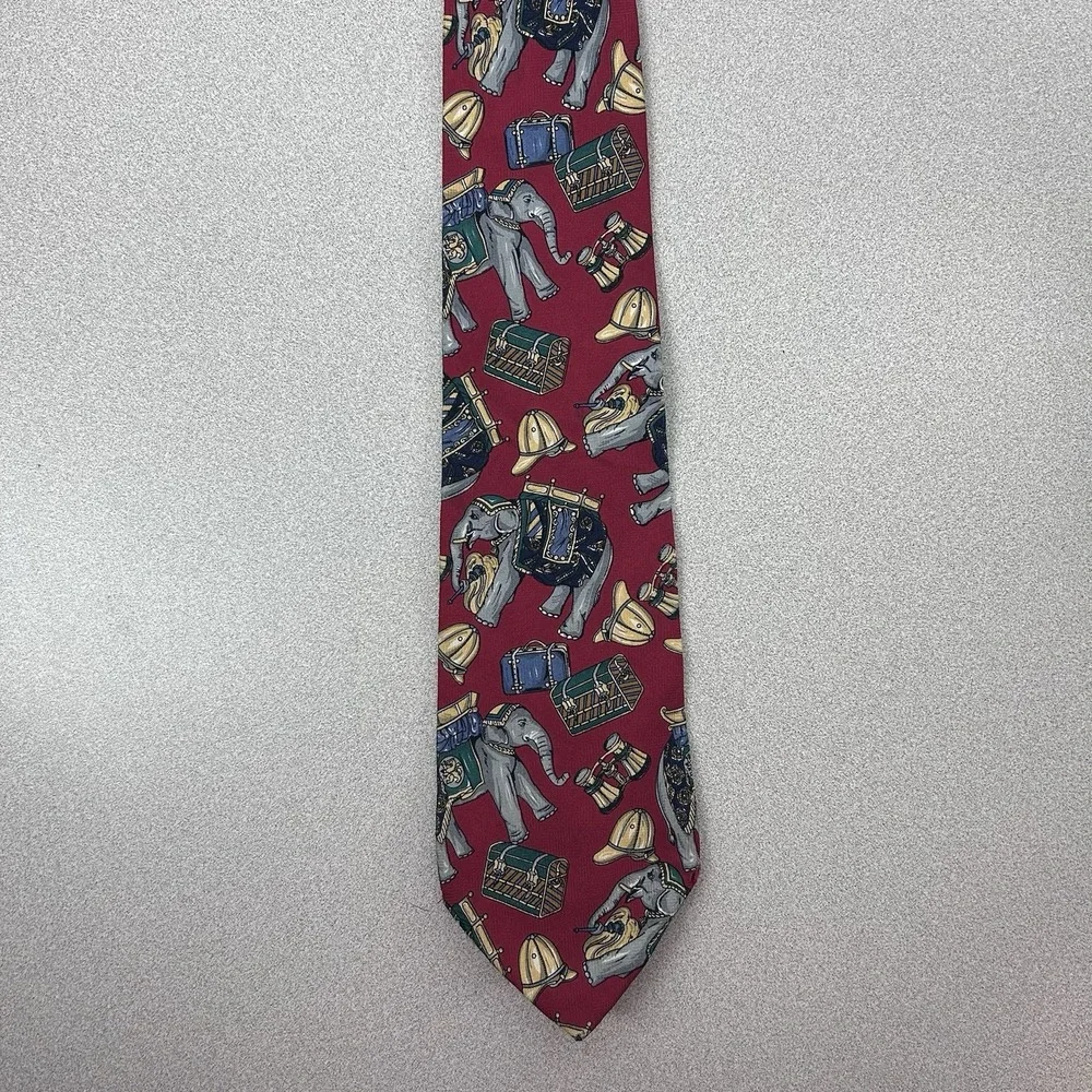 JOS A Bank Executive Collection Safari Red 100% Silk 55